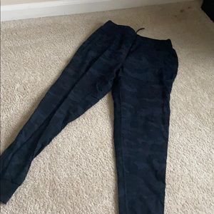 hard to find! Alphalete Camo Joggers